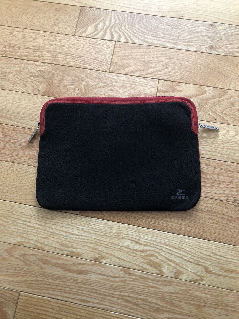 ZADEZ Neoprene Laptop Tablet‎ Holder Black Red 13 x 10 inches